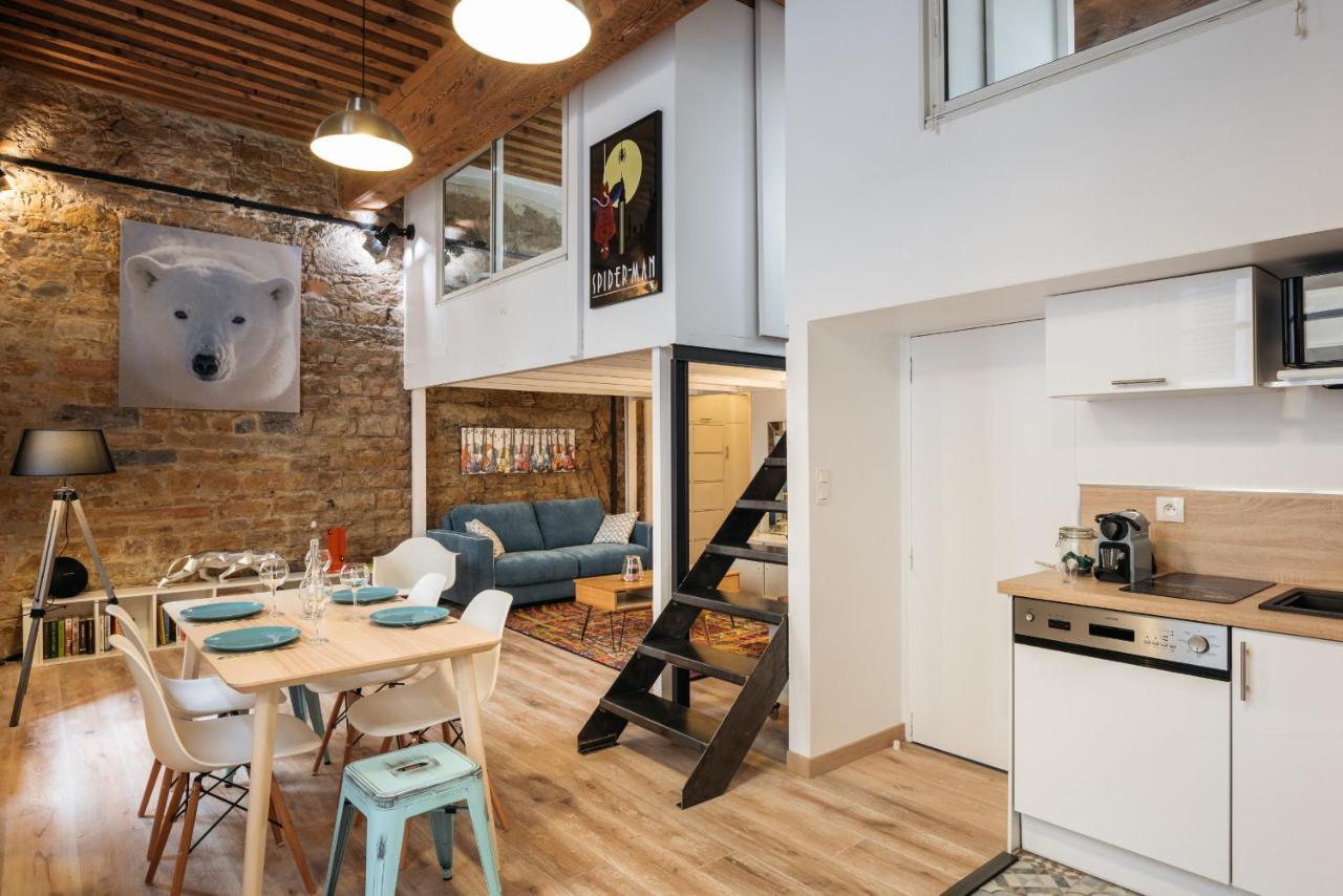 Dify Bear & Co - Hotel De Ville Lyon Ngoại thất bức ảnh